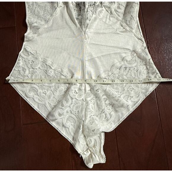 Vintage Interludes by CIRA White Lace Satin Teddy Bodysuit Lingerie Medium - Picture 12 of 16